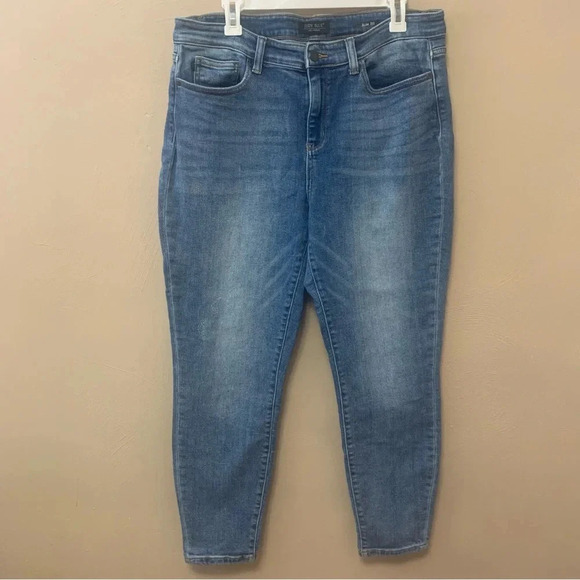 Judy Blue Slim Fit Jeans - Picture 1 of 10